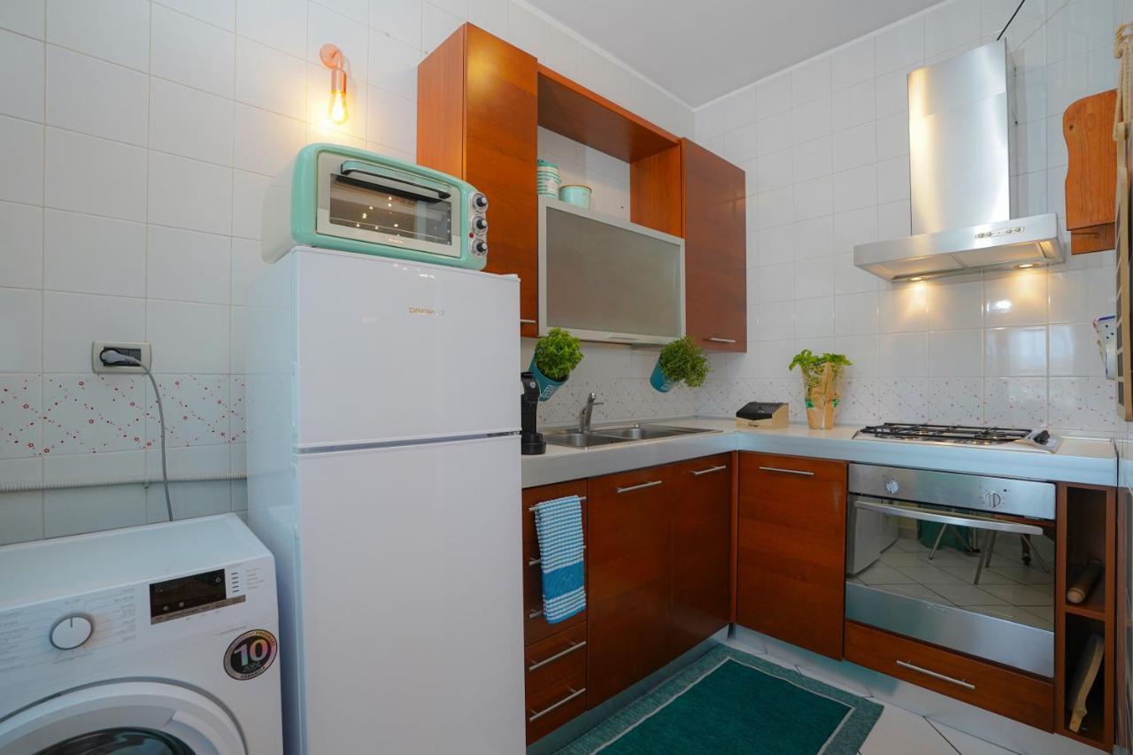 La Casa Di Azzurra Centro Citta Appartamento Fino A 4 Posti Letto E 2 Bagni Foggia Buitenkant foto
