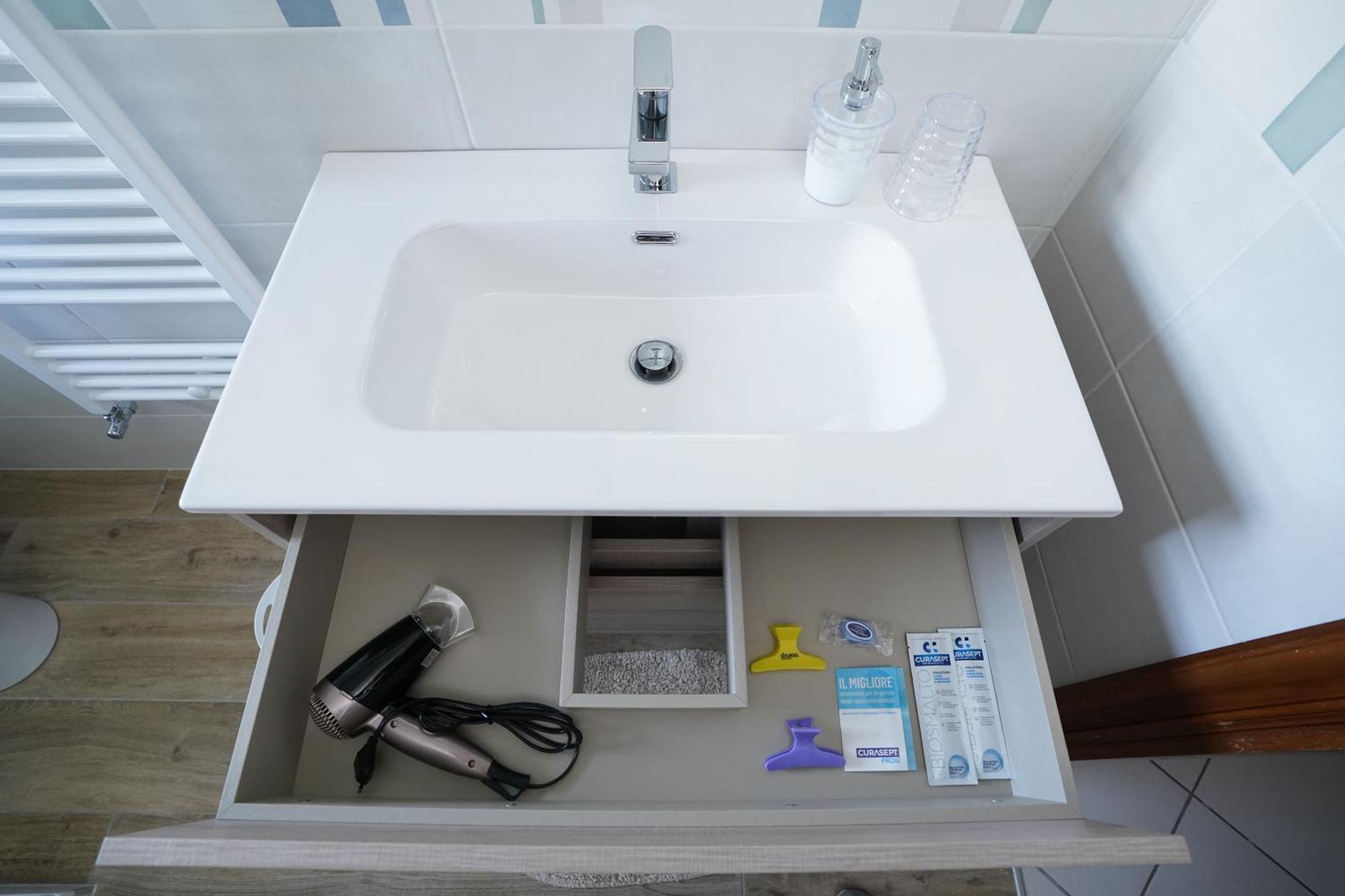 La Casa Di Azzurra Centro Citta Appartamento Fino A 4 Posti Letto E 2 Bagni Foggia Buitenkant foto