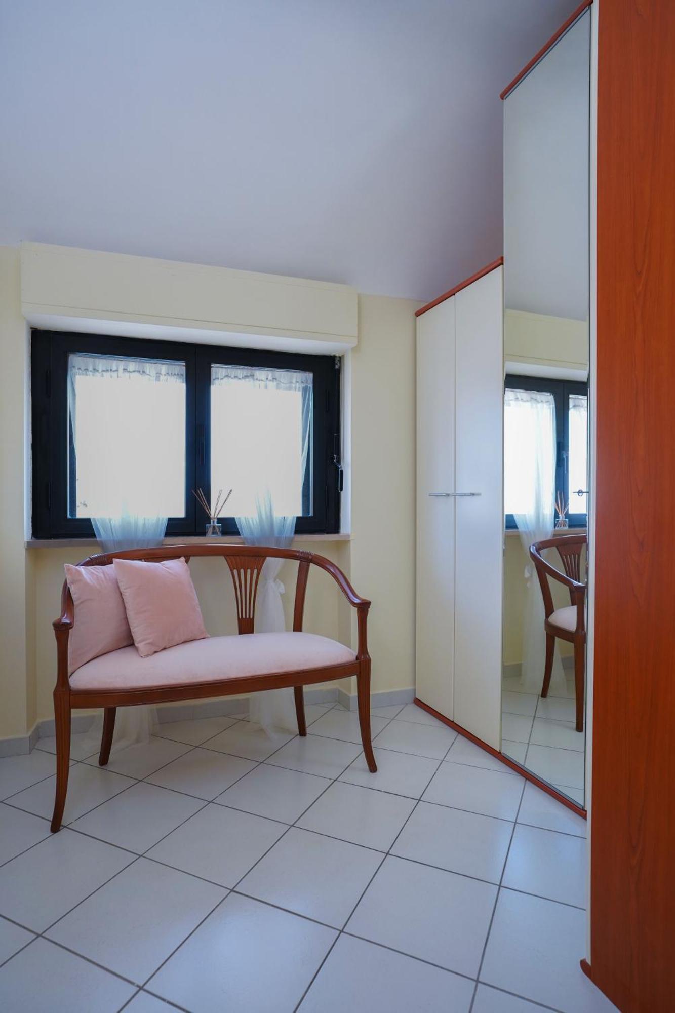 La Casa Di Azzurra Centro Citta Appartamento Fino A 4 Posti Letto E 2 Bagni Foggia Buitenkant foto